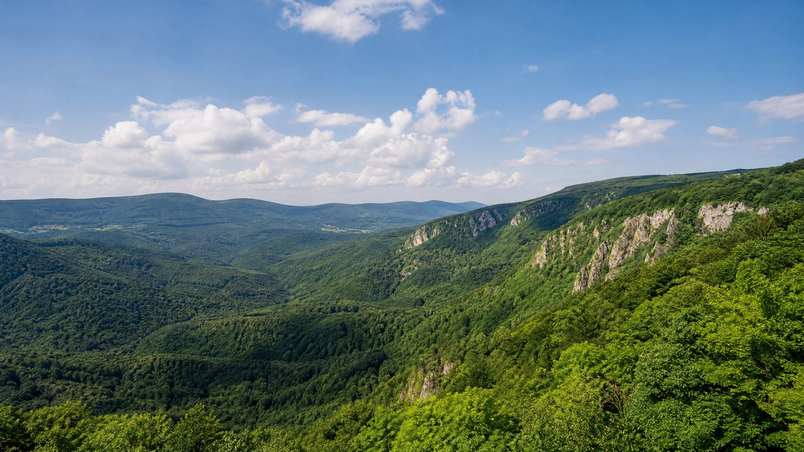 Kráľovský hrad Diósgyőr a rozprávkové Lillafüred.