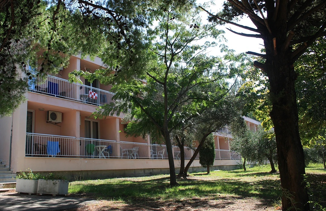 Týždeň v Dalmácii s vlastnou dopravou a polpenziou - hotel Brzet 3*.