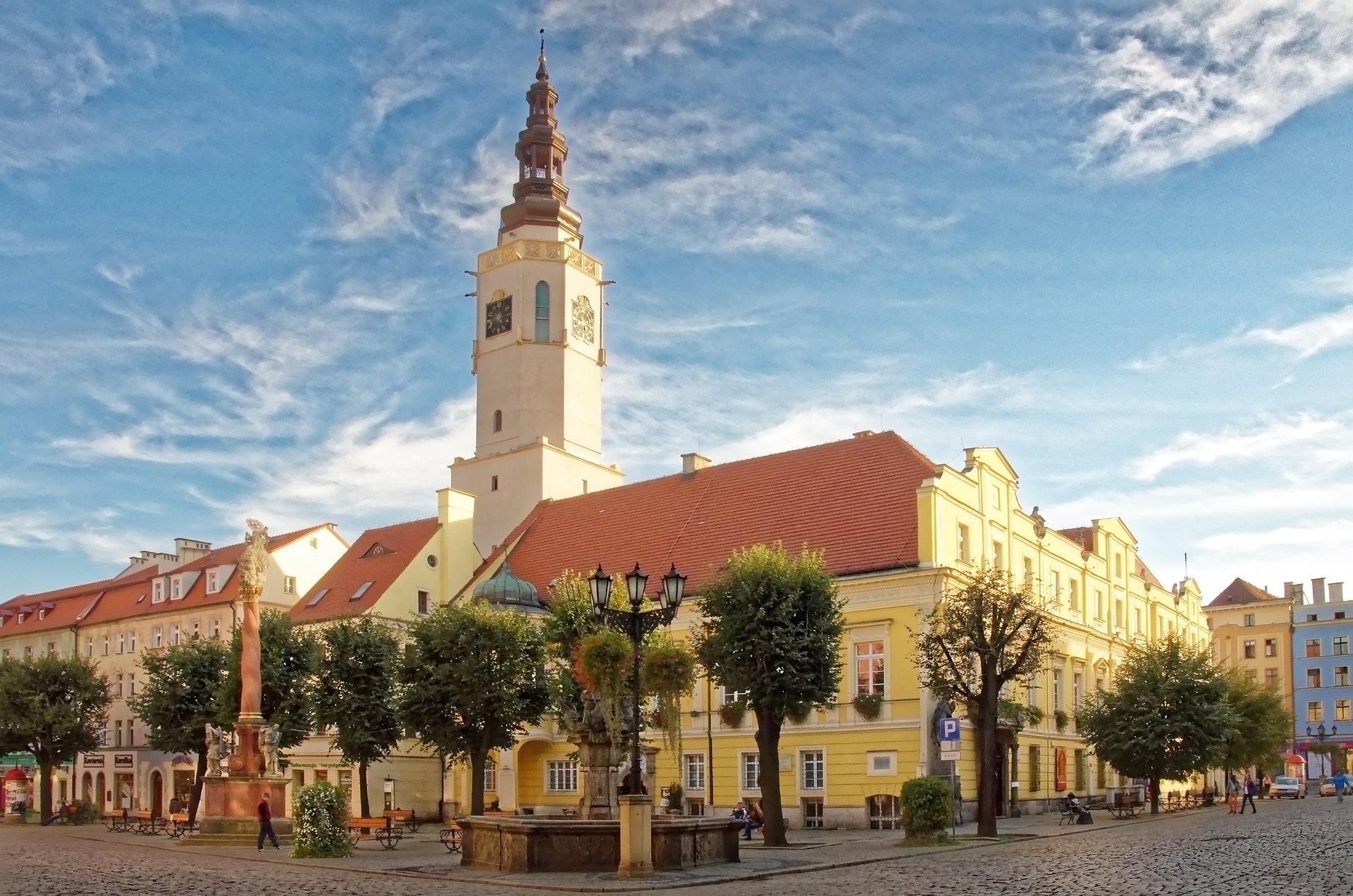 Rozprávkový zámok Książ a historická Świdnica.