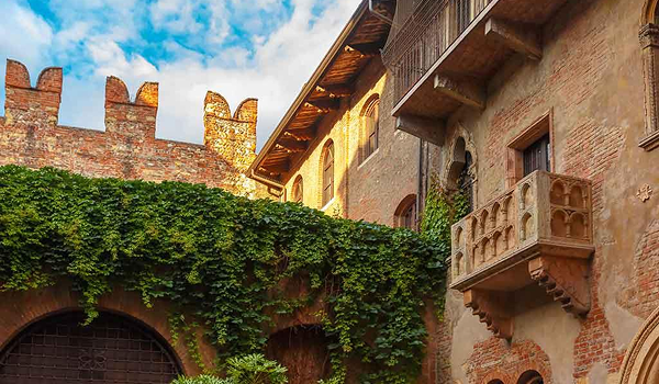 Casa di Giulietta, Verona, dom so slávnym balkónom Júlie.