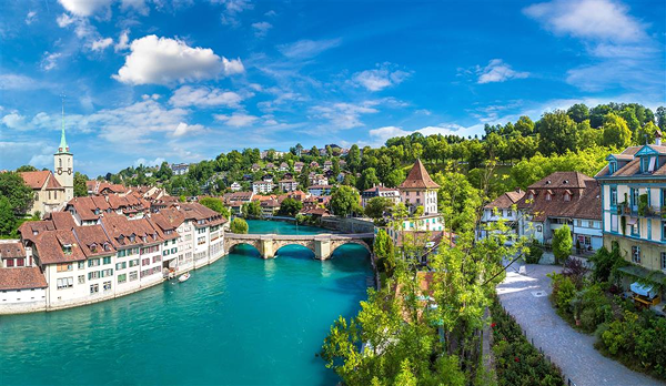 Hlavné mesto Švajčiarska, Bern, patrí medzi najčistejšie a najbezpečnejšia miesta na svete. 