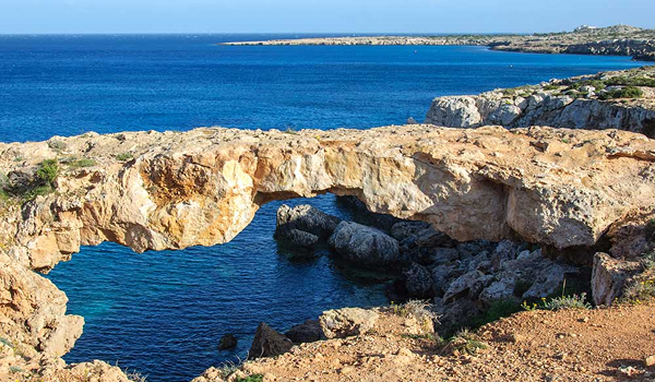 Najlepším obdobím na Cyprus dovolenku je jar a jeseň.