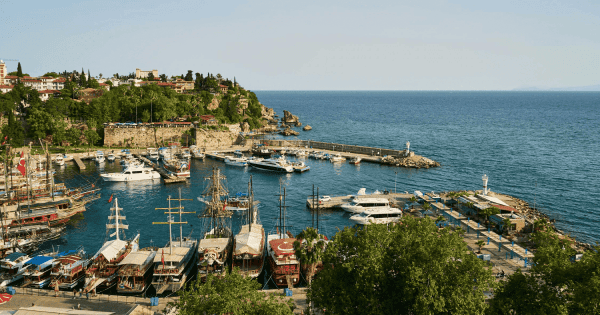 pohľad na mesto Antalya