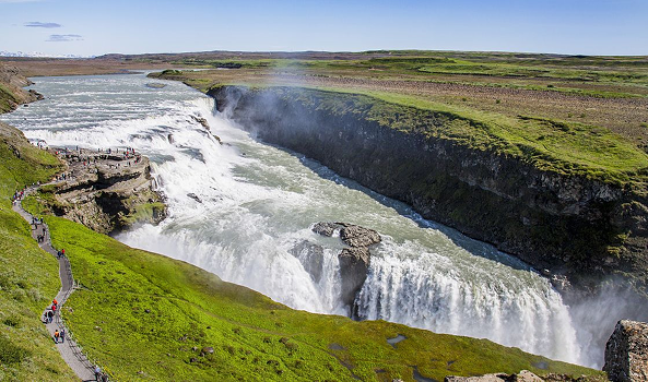 Vodopád Gullfoss patrí medzi najzaujímavejšie prírodné divy na Islande.